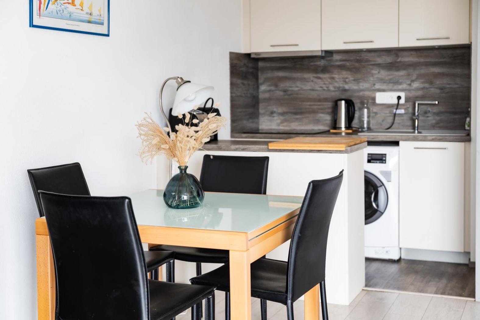 Appartement Aiguillon, 4 Pers, à 5min à Pied, Parking *